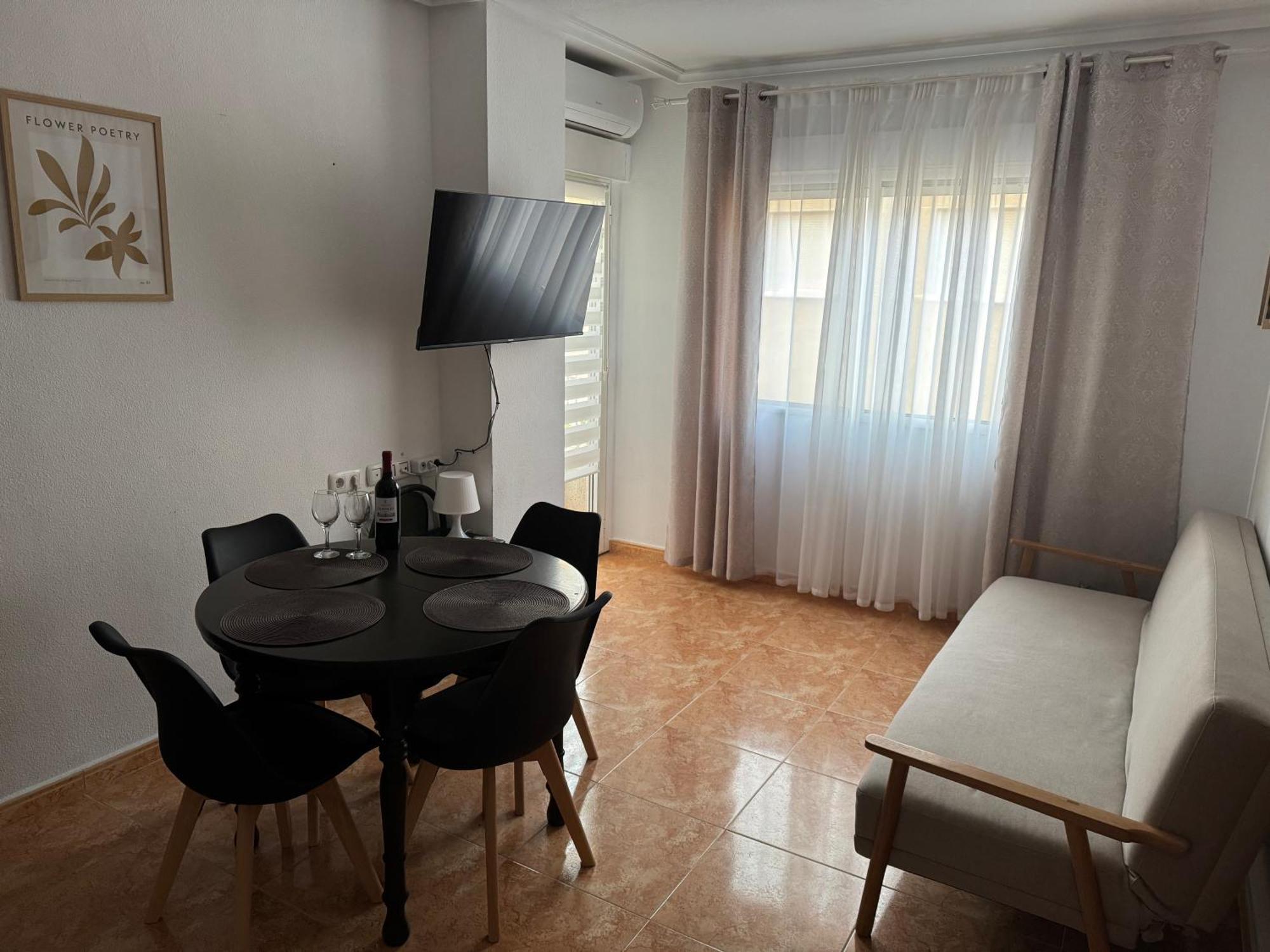 Almuden'S Green Apartment, High-Speed Free Wifi, 250M To Beach, The Center Of Torrevieja Esterno foto